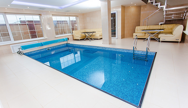 室內(nèi)泳池濕度過高怎么辦?松井泳池除濕機(jī)為您解憂